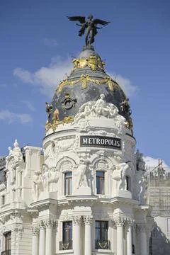  Edificio Metropolis an der Kreuzung der Calle de Alcala und der Gran Via,... Stock Photos