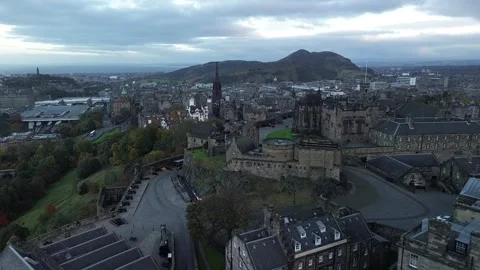 EDINBURGH CASTLE DRONE VIDEO Video stock 254586491