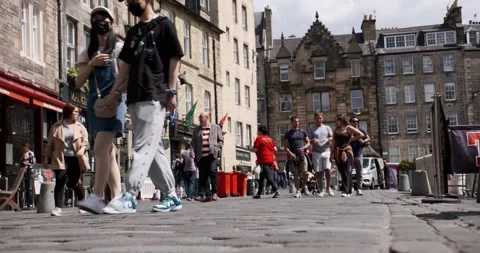 Edinburgh - Grassmarket Stock-Footage 198002732