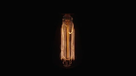 Edison bulb turning on and off 動画素材 148103651