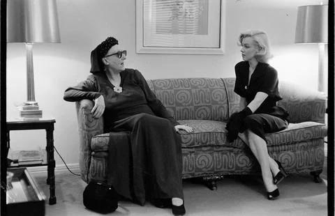 Edith Sitwell And Marilyn Monroe Stock Photos