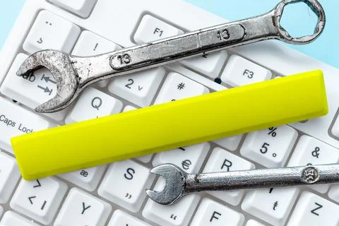 Editing Retyping Report Spelling Errors, Typing Online Shop Inventory, Internet 스톡 사진