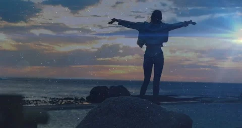 Editor running FFmpeg alternating input files, crossfading every 2s for editing Video stock 330159638