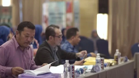 Editorial : Convention speaker Stock Footage 104016929