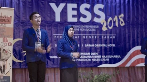 Editorial : Convention speaker Stock Footage 104017140