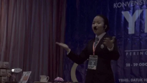 Editorial : Convention speaker Stock Footage 104017160