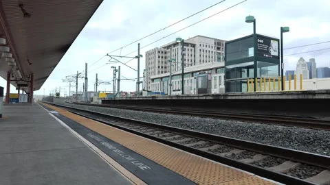 Editorial Footage - LA Metro Train Arrives Union Station Jun 28, 2026 Видео 346546455