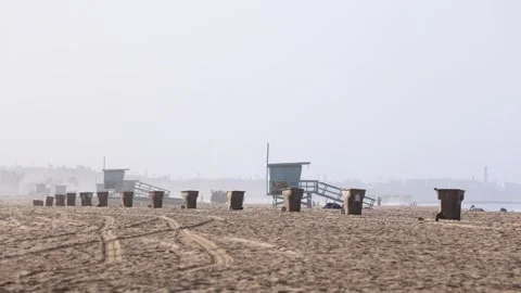 Editorial Footage - Morning View Along Santa Monica Beach Aug 8 2025 Video stock 314622341