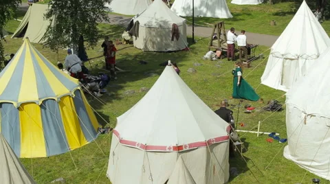 Editorial-Medieval knight's camp during the historic medieval festival Video stock 58741467