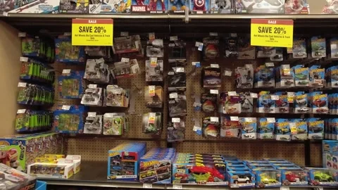 Editorial Toy section at Fred Myers on February 10th 2024 in Portland Oregon  Vidéo 264685147