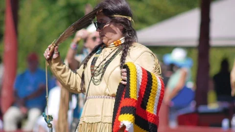 EDITORIAL: Unidentified Native American perfoms rithual dance 스톡 동영상 98486802