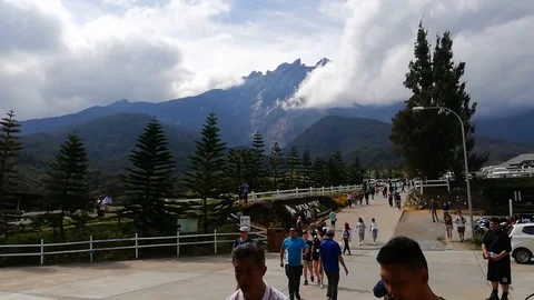 Editorial : Visitors enjoy sight seeing at Desa Dairy farm at Kundasang, Sabah. Stock Footage 119187789