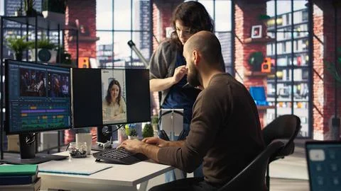 Editors team using videography software to create better content Foto stock