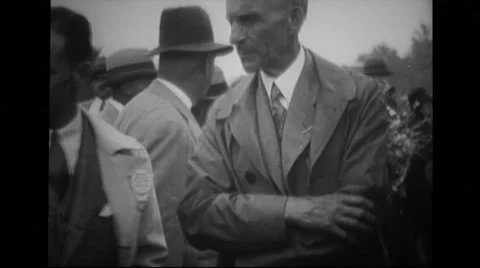 Edsel Ford fires starting gun Stock Footage