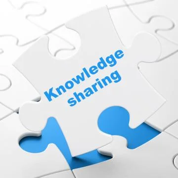 Education concept: Knowledge Sharing on puzzle background Illustrazione stock