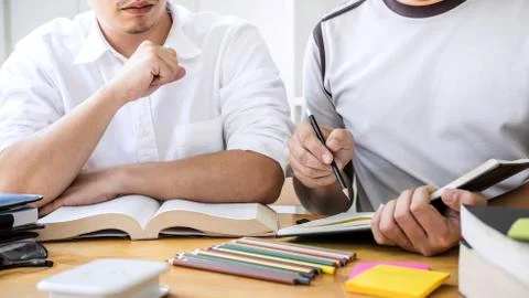 Education, teaching, learning concept. High school students or classmates gro Foto stock