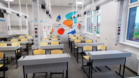 Educational classroom displays innovative technical station Видео 333208550
