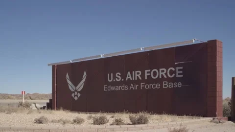 Edwards Air Force Base, CA. 03/16/23 Entry sign, office buildings, display Vídeos de archivo 254066140