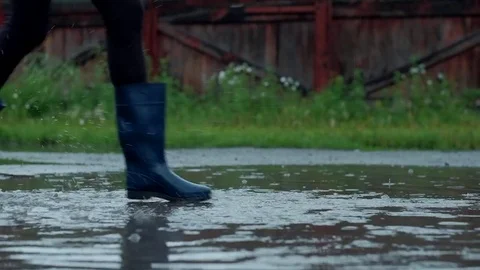 Effectively Splashing Water Drops Stock Footage 78046802