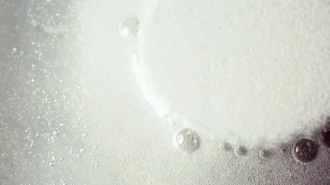 The effervescent tablet is dissolved in water Stock Footage 70640832