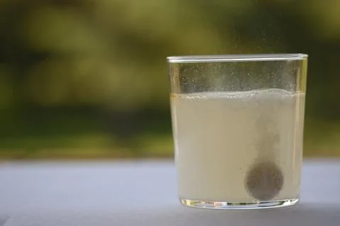 Effervescent tablet for flu and cold like symptoms Stock Photos