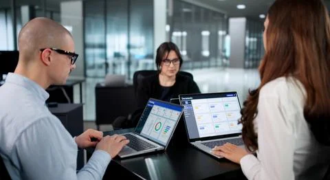 Efficiently Managing Financial Operations With Electronic Documents And Techn Stock Photos