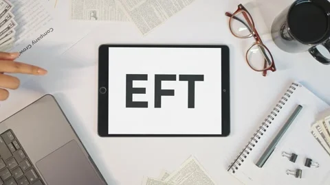 EFT DISPLAYING ON A TABLET SCREEN 動画素材 308074446