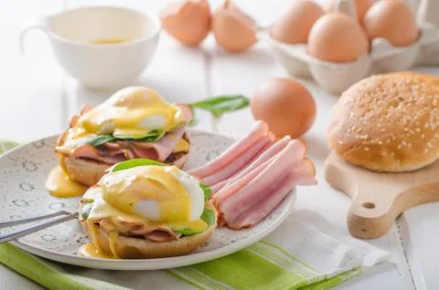 Egg Benedict with ham Foto stock