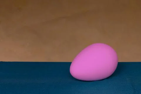 Egg on a bicolor background. Easter egg. Foto stock