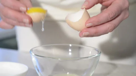 Egg break Stock Footage 47550961