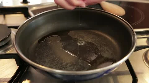 Egg on Pan and Scrambled FullHD 30p Stock Footage 11671080