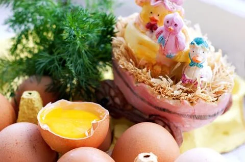 Eggs and chickens Foto stock