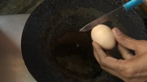 Eggs Frying Stock Footage 33653687