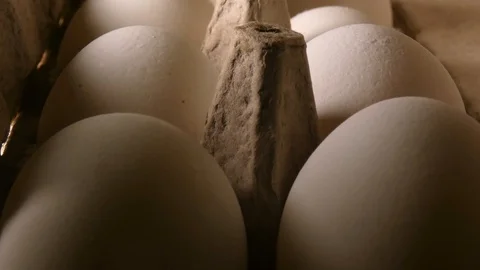 Eggs inside a package 스톡 동영상 112825135