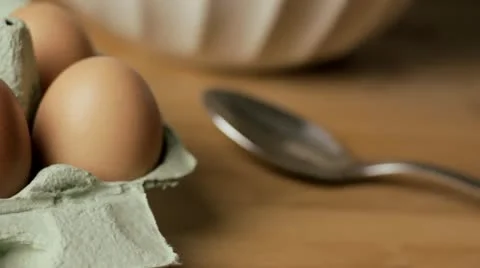 Eggs in kitchen Vídeo Stock 10921537
