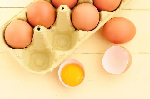 Eggs in the package. Yolk in shell Foto stock