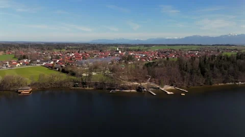 Eggstaett ist eine Gemeinde im oberbayerischen Landkreis Rosenheim, die Stock Footage 315687801