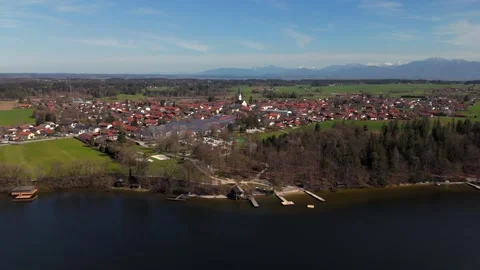 Eggstaett ist eine Gemeinde im oberbayerischen Landkreis Rosenheim, die Stock Footage 316644974