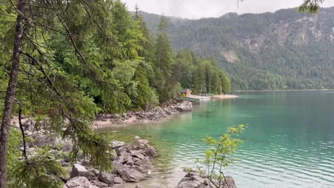 Eibsee Lake shore. Panoramic, scenic view. Beach with big rocks. Eibsee, Germany Vídeos de archivo 341464553