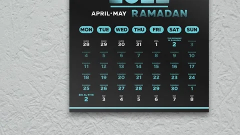 Eid al-Fitr date on a black calendar Stock Video Pond5