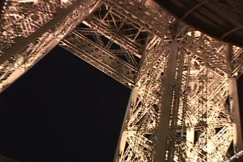 Eiffel Structure-zoom Stock-Footage 817381