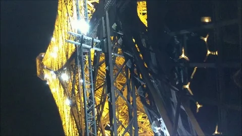 Eiffel tour illuminating - Closeup Stock Footage 154613386
