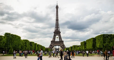 Eiffel Tower in 4K Stock Footage 39788686