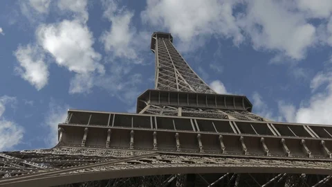 The Eiffel tower from above 스톡 동영상 87344978
