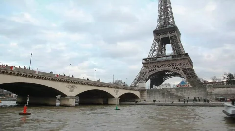 Eiffel Tower and bridge over the Seine river, Paris, France. Stock Footage 878203