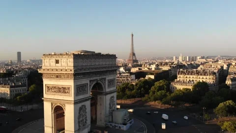 Eiffel Tower and Champs-Élysées 動画素材 147027225