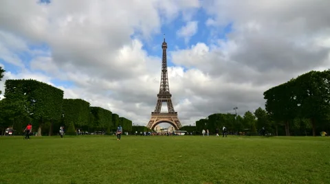 Eiffel Tower and gardens, Timelapse video. Stock Footage 50553214