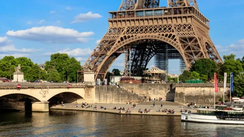 Eiffel Tower and its Carousel Timelapse / Pont d'Iéna, Paris, France Stock Footage 155025050
