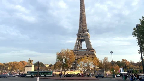 Eiffel Tower and Pont d'Iena bridge in Autumn seen from Trocadero park in Paris Stock-Footage 221864845