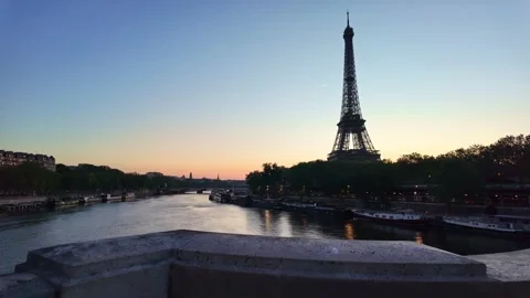 Eiffel Tower and Seine river at sunrise in Paris, France. Copy space Video stock 336251380